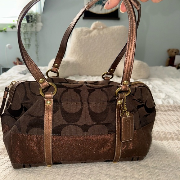 Gorgeous vintage coach duffel purse - Picture 2 of 3